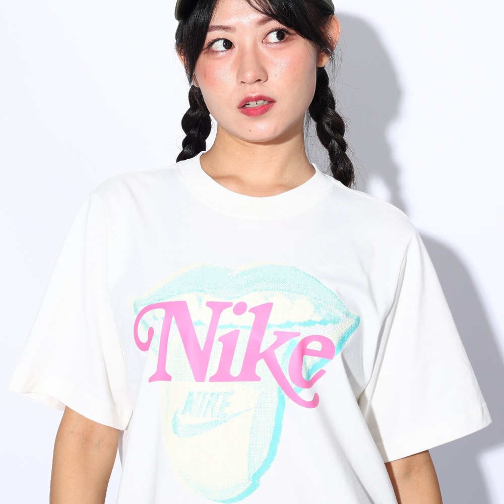 ナイキ（NIKE）（レディース）スポーツウェア エッセンシャル 半袖Tシャツ HM4594-133