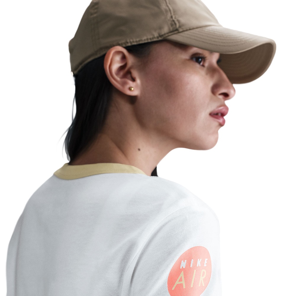 ナイキ（NIKE）（レディース）NSW クラブ MOTO RGR ショートスリーブ Tシャツ HQ1708-100