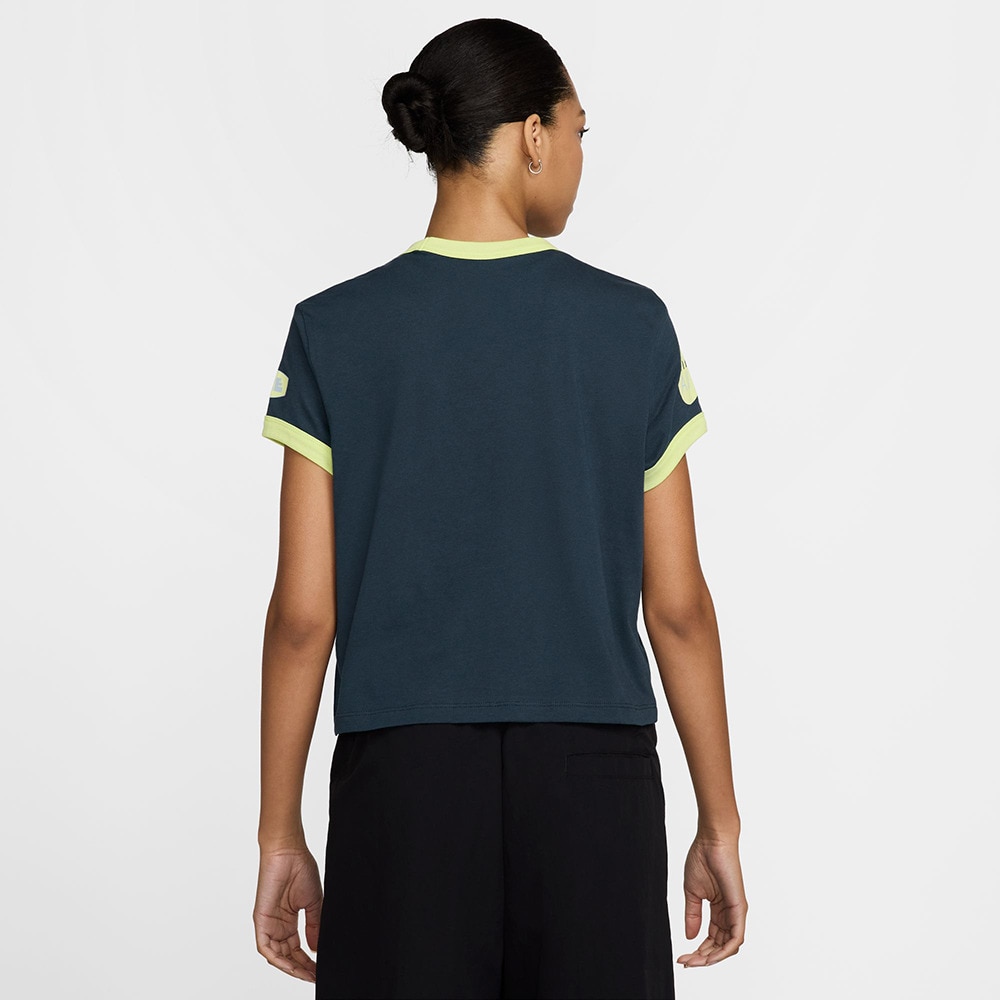 ナイキ（NIKE）（レディース）NSW クラブ MOTO RGR ショートスリーブ Tシャツ HQ1708-478