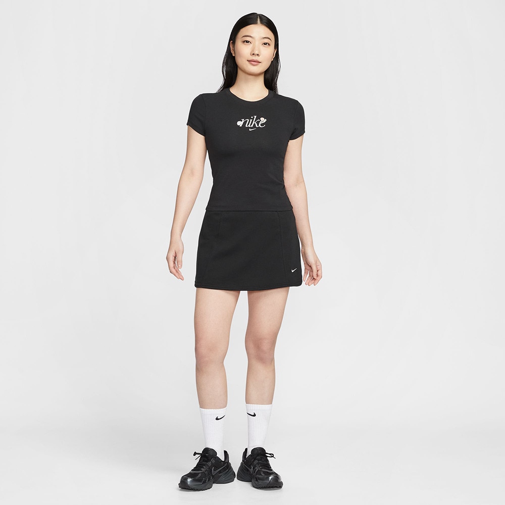 ナイキ（NIKE）（レディース）ポーツウェア チル ニット スリム グラフィック Tシャツ HF9723-010