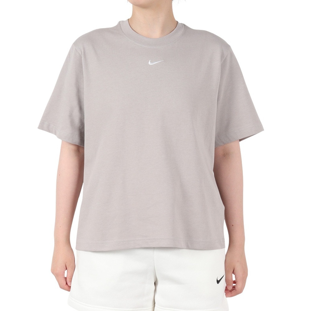ナイキ（NIKE）（レディース）NSW エッセンシャル ボクシー 半袖Tシャツ DD1238-009