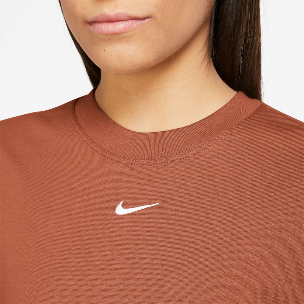 ナイキ（NIKE）（レディース）NSW エッセンシャル ボクシー 半袖Tシャツ DD1238-246