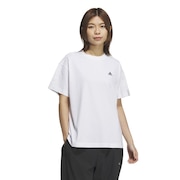 (レディース)エッセンシャルズ プラス スモールロゴ 半袖Tシャツ KVF87