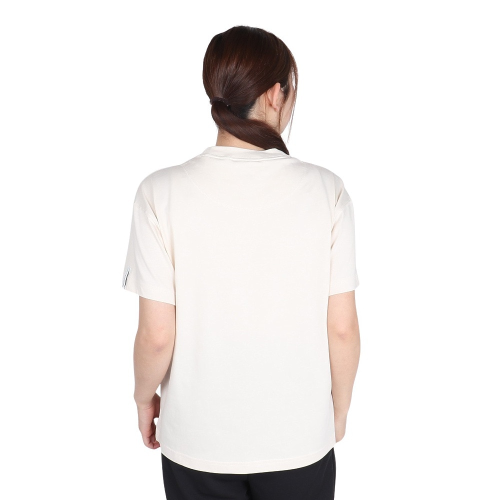 アディダス（adidas）（レディース）エッセンシャルズ プラス スモールロゴ 半袖Tシャツ JUP50-JW4522