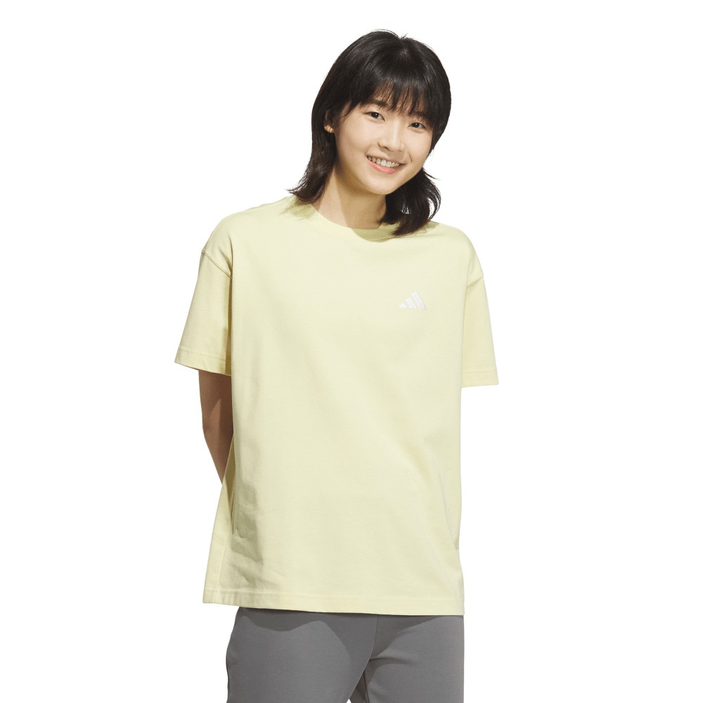 アディダス（adidas）（レディース）エッセンシャルズ プラス スモールロゴ 半袖Tシャツ JUP50-JW4523