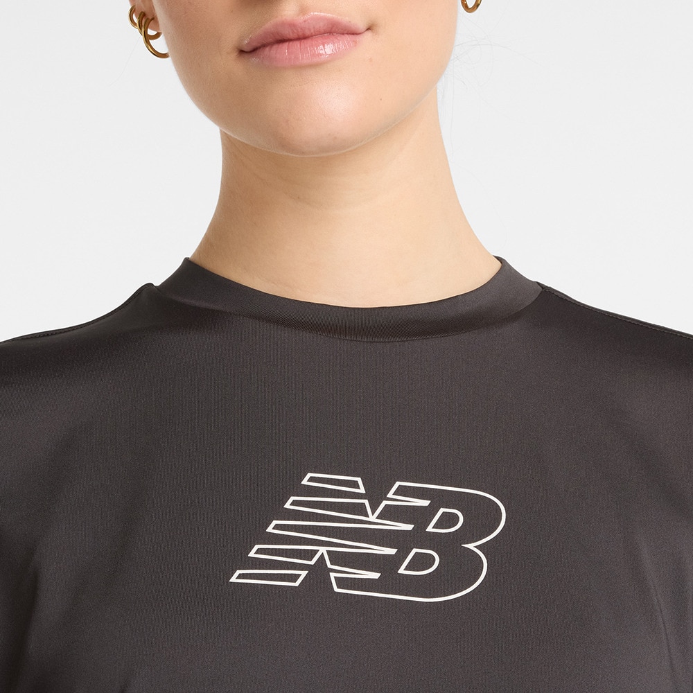 ニューバランス（new balance）（レディース）リラックスグラフィックＴシャツ AWT51135BLK