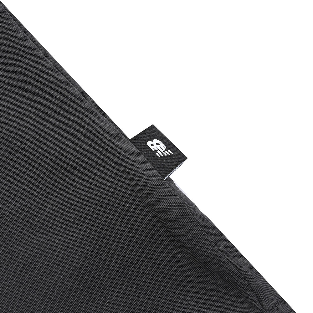 ニューバランス（new balance）（レディース）リラックスグラフィックＴシャツ AWT51135BLK
