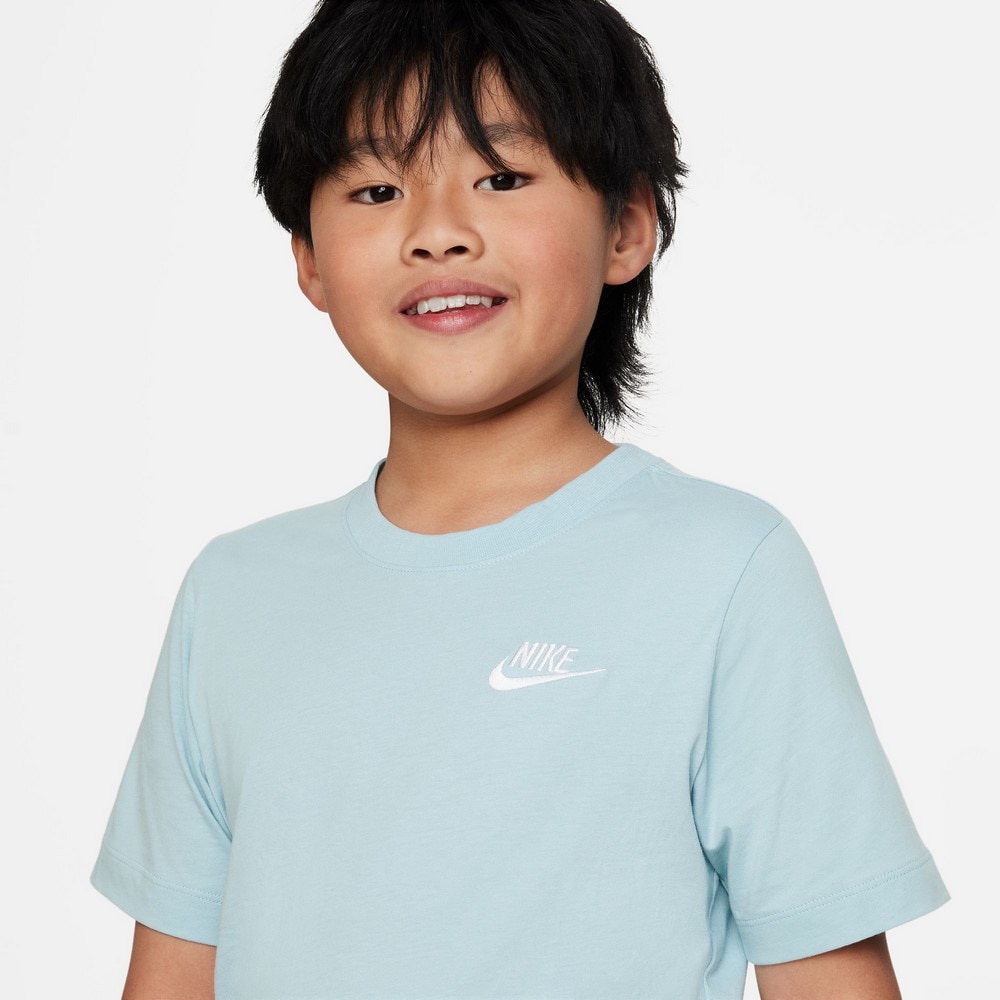 ナイキ（NIKE）（キッズ）半袖Tシャツ キッズ コットン YTH EMB フューチュラ AR5254-442