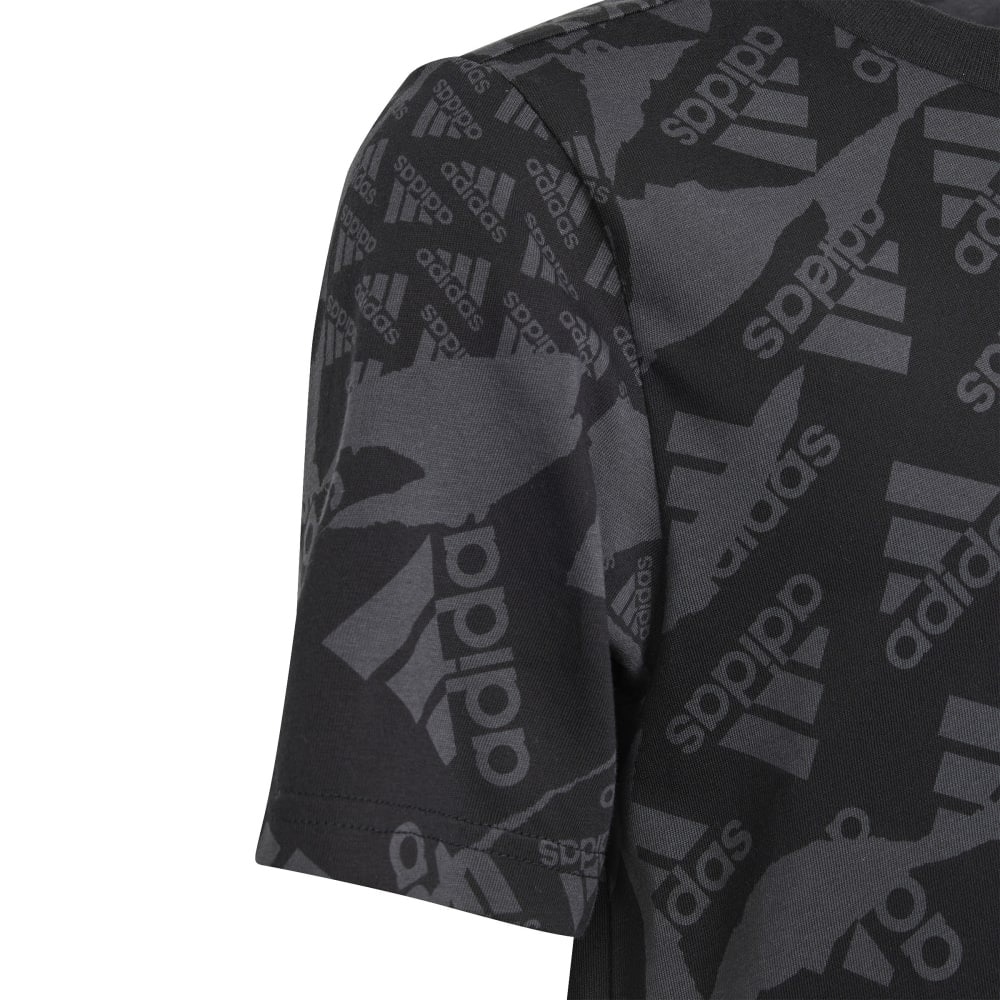 アディダス（adidas）（キッズ）エッセンシャルズ 総柄プリント 半袖Tシャツ KOS11-IQ4108