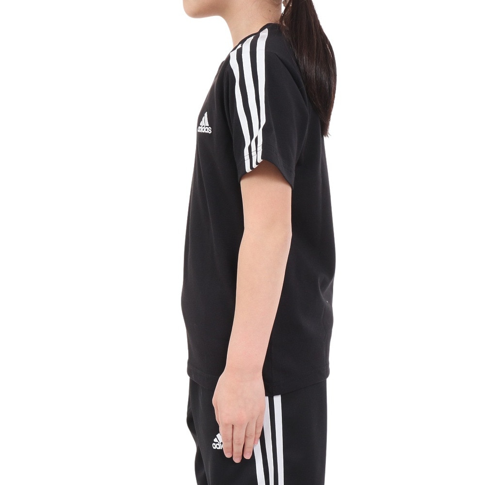 アディダス（adidas）（キッズ）キッズ エッセンシャルズ プラス レギュラーフィット スリーストライプス 半袖Tシャツ KWF30-JE1696