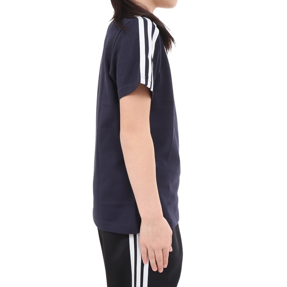 アディダス（adidas）（キッズ）キッズ エッセンシャルズ プラス レギュラーフィット スリーストライプス 半袖Tシャツ KWF30-JE1697
