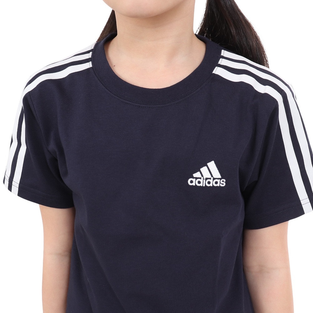 アディダス（adidas）（キッズ）キッズ エッセンシャルズ プラス レギュラーフィット スリーストライプス 半袖Tシャツ KWF30-JE1697