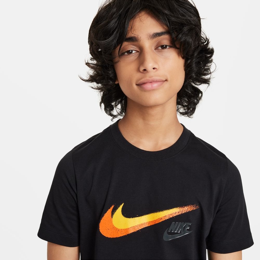 ナイキ（NIKE）（キッズ）ジュニア ボーイズ グラフィック 半袖Tシャツ FZ4714-010