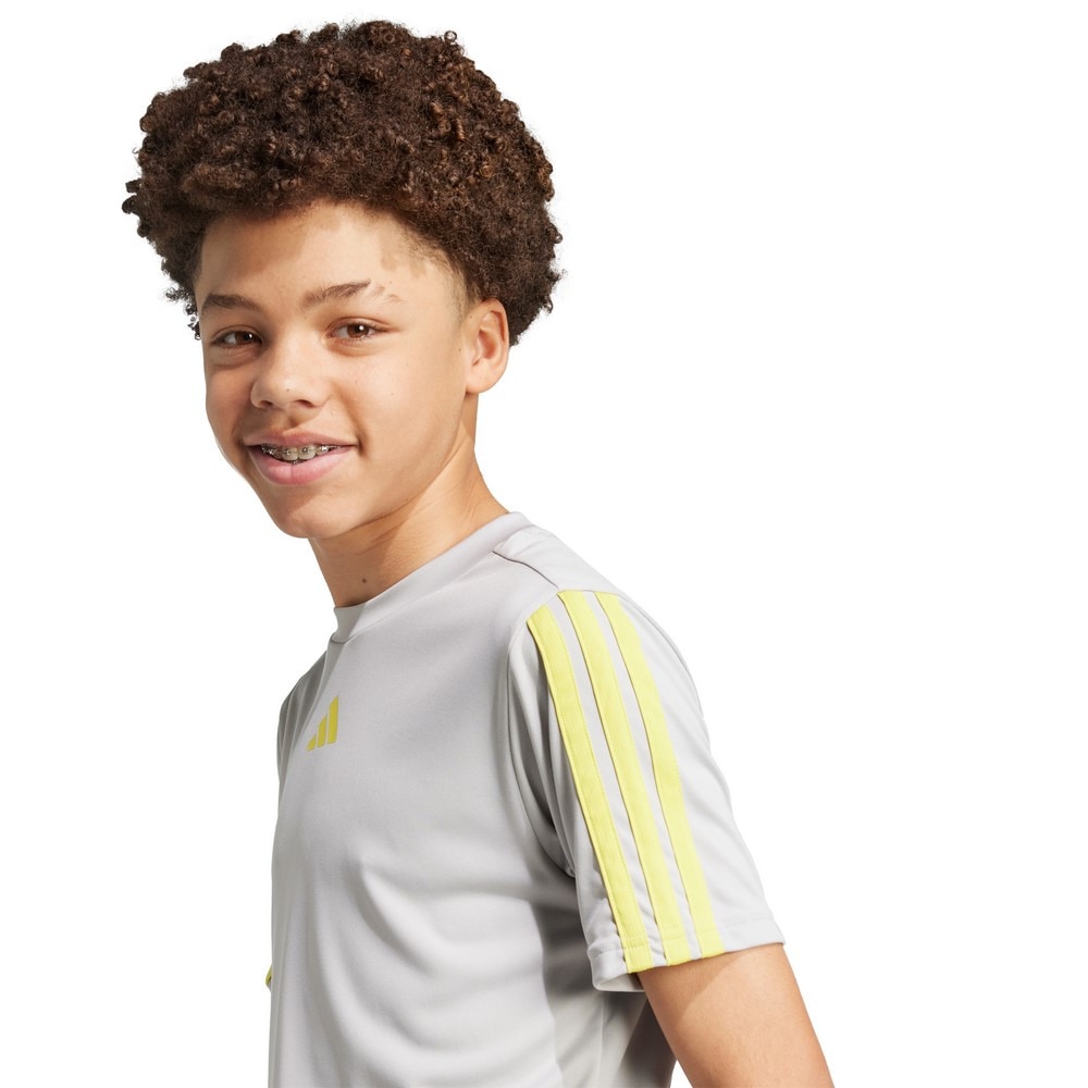 アディダス（adidas）（キッズ）トレイン エッセンシャルズ スリーストライプス 半袖Tシャツ KQH02-JJ1037