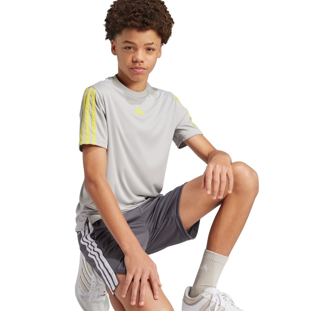 アディダス（adidas）（キッズ）トレイン エッセンシャルズ スリーストライプス 半袖Tシャツ KQH02-JJ1037