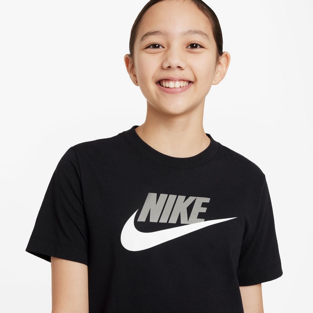 ナイキ（NIKE）（キッズ）ジュニア スポーツウェア フューチュラ 半袖Tシャツ FZ5178-010