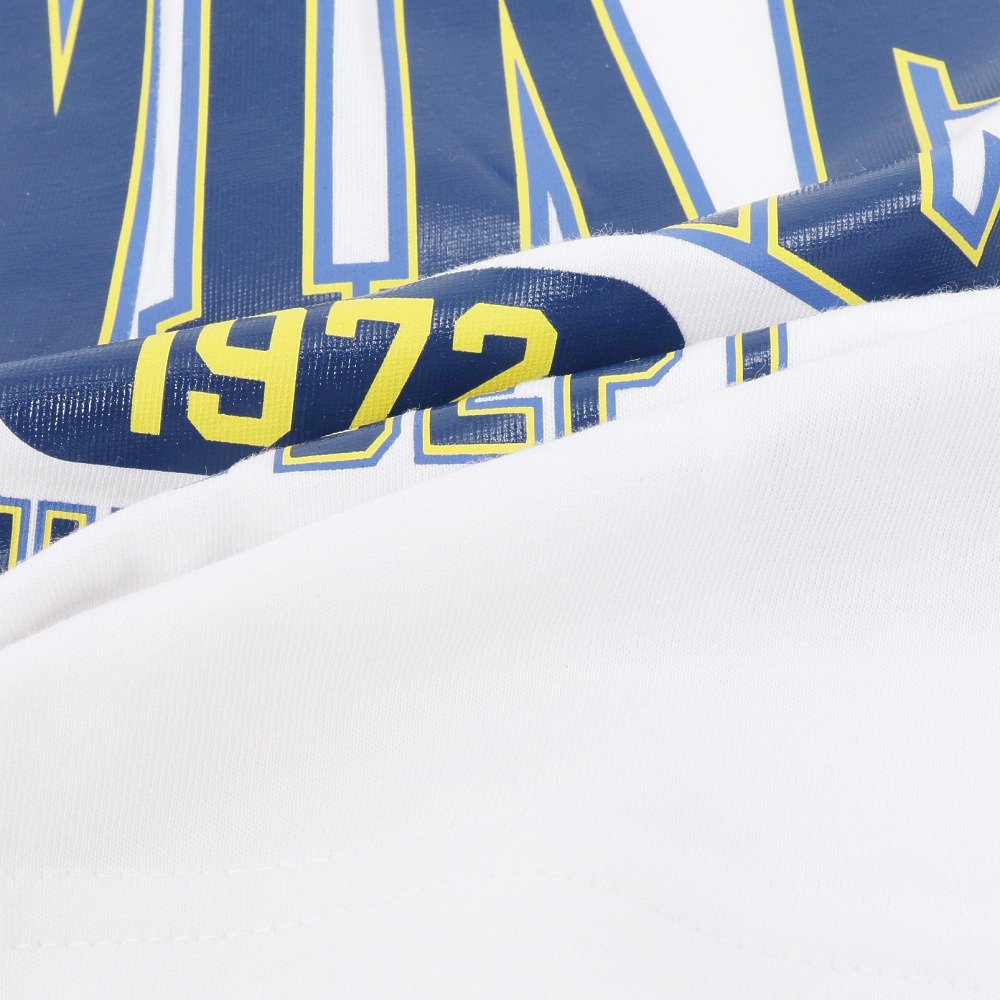 ナイキ（NIKE）（キッズ）GIANT VARSITY Tシャツ 76N298-001