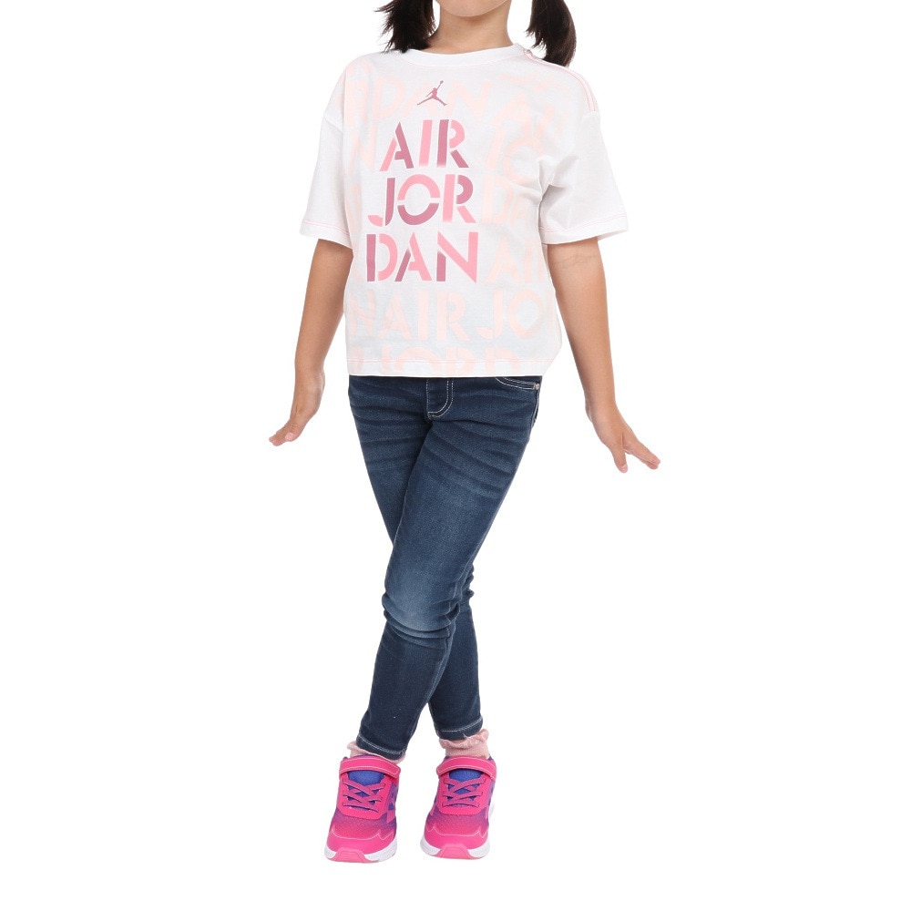 ジョーダン（JORDAN）（キッズ）半袖Tシャツ キッズ AIR JORDAN FOCUS BOXY 45C401-001