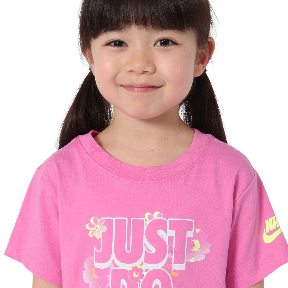 ナイキ（NIKE）（キッズ）ジュニア FLOWRAL グラフィック Tシャツ 36M613-AFN