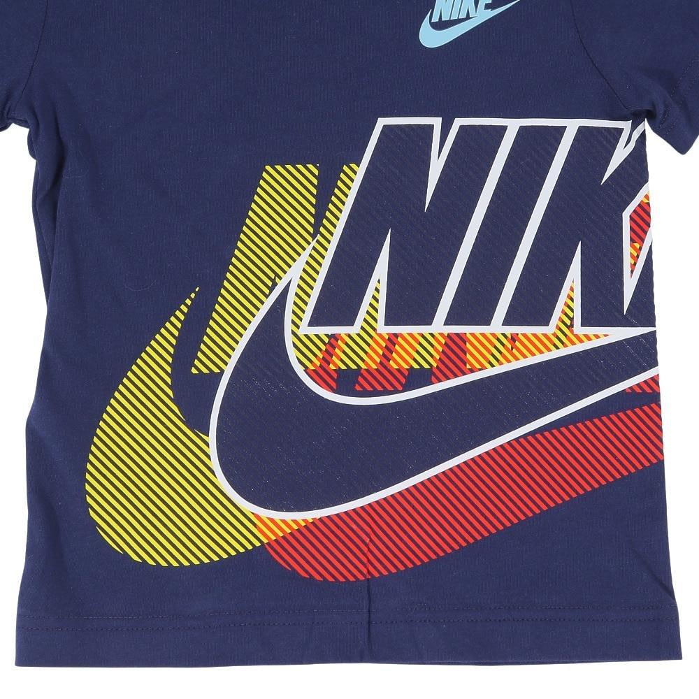 NIKE フューチュラ2 Tシャツ