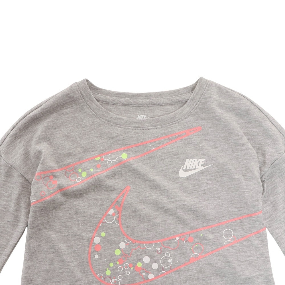 ナイキ（NIKE）（キッズ）ドリーム チェイサー グラフィック長袖Tシャツ 36J907-GAK 