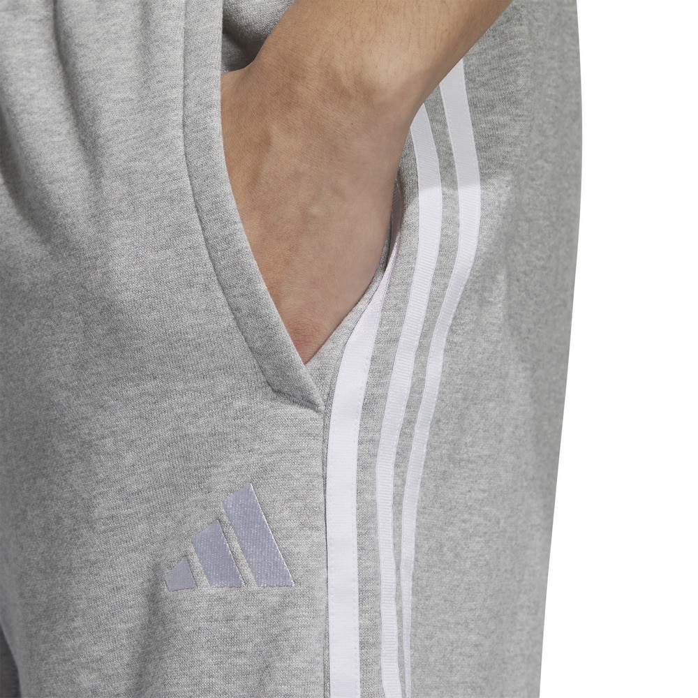 アディダス（adidas）（メンズ）エッセンシャルズ プラス レギュラーフィット スリーストライプス フレンチテリーショーツ JUP97-JW6981