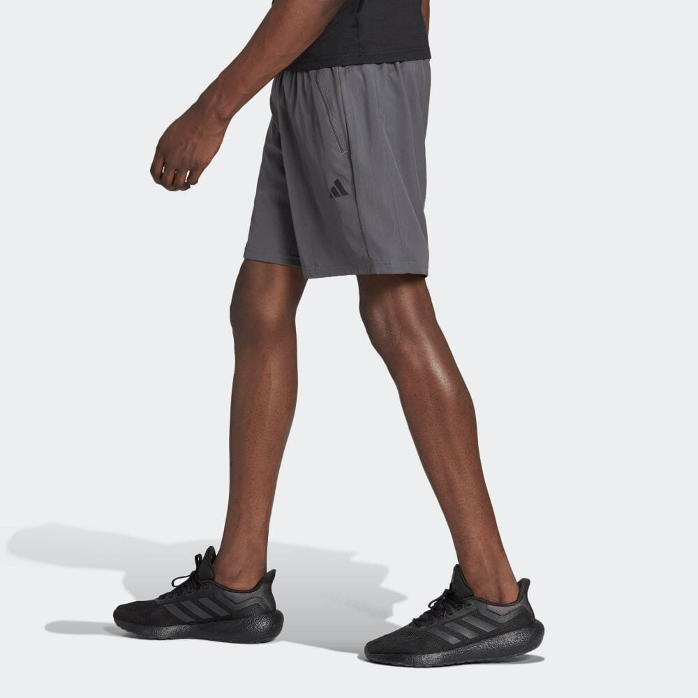 アディダス（adidas）（メンズ）トレイン エッセンシャルズ ウーブントレーニングショーツ QF268-IC6978