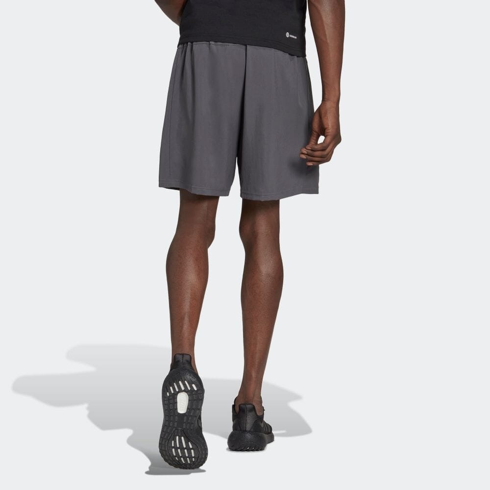 アディダス（adidas）（メンズ）トレイン エッセンシャルズ ウーブントレーニングショーツ QF268-IC6978
