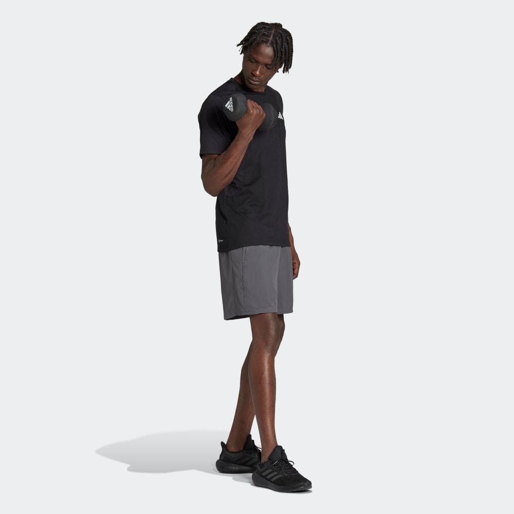 アディダス（adidas）（メンズ）トレイン エッセンシャルズ ウーブントレーニングショーツ QF268-IC6978