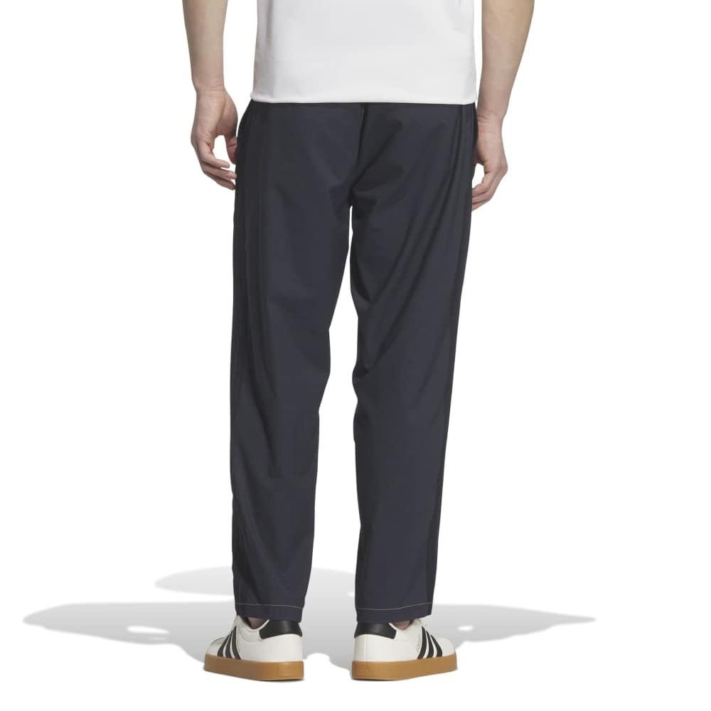 アディダス（adidas）（メンズ）ライト ストレッチ デニム レギュラーフィット テーパードレッグ パンツ VX987-KU6391