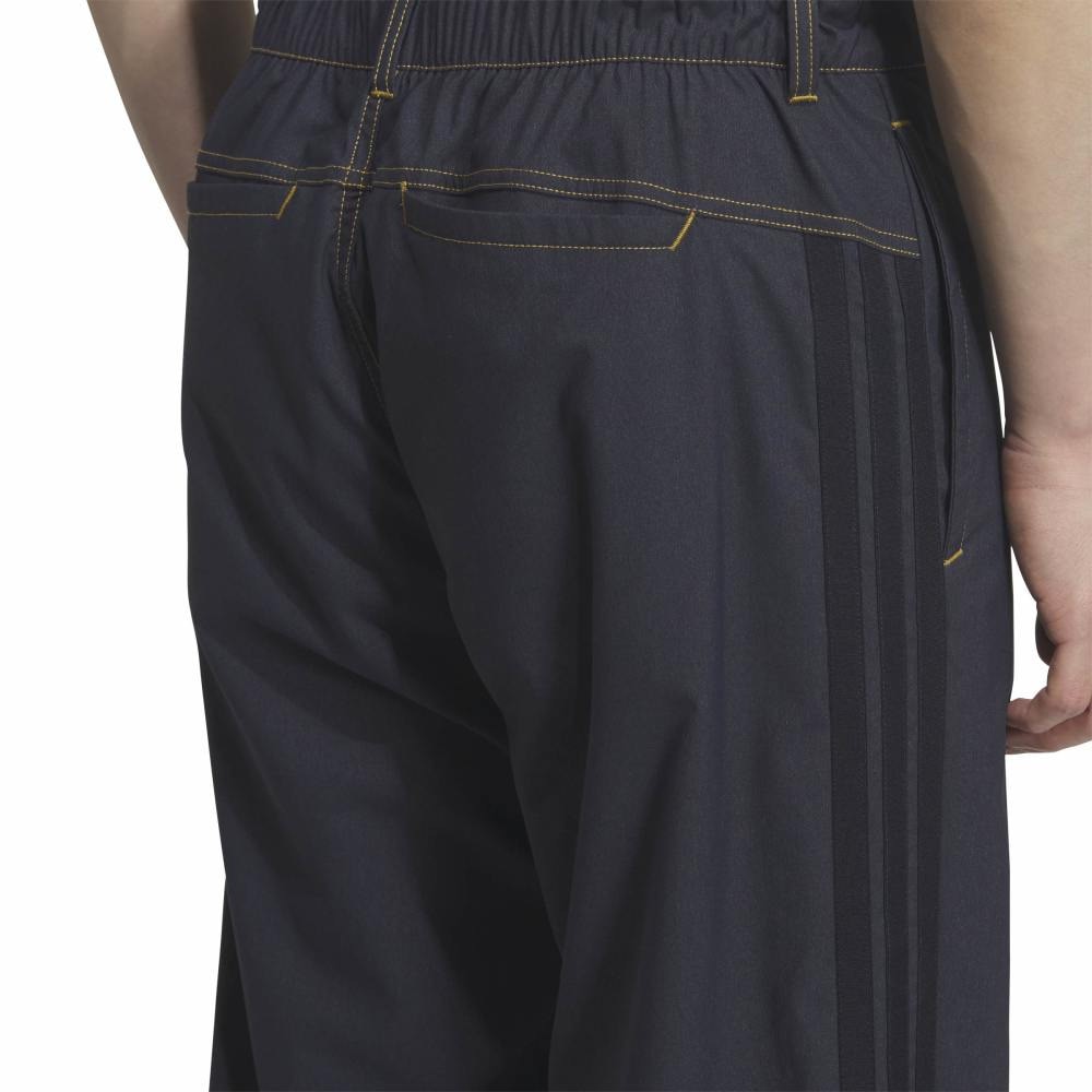 アディダス（adidas）（メンズ）ライト ストレッチ デニム レギュラーフィット テーパードレッグ パンツ VX987-KU6391