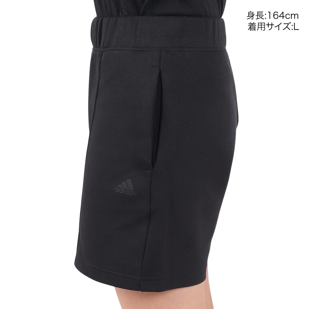 アディダス（adidas）（レディース）シーズナル スポーツウェア ルーズフィット ニット ピンタックショーツ DRK65-HY4616