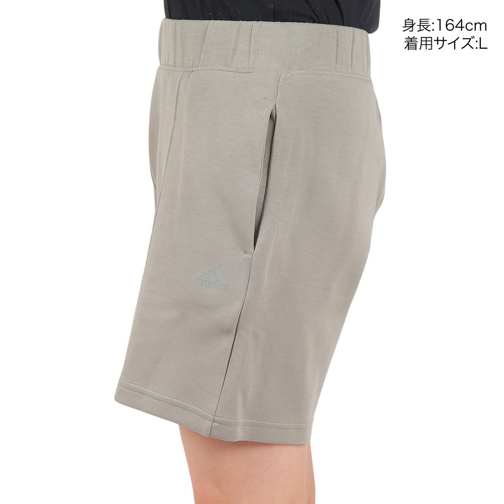 アディダス（adidas）（レディース）シーズナル スポーツウェア ルーズフィット ニット ピンタックショーツ DRK65-HY4617