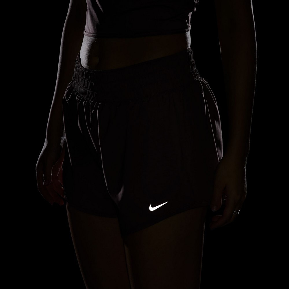 ナイキ（NIKE）（レディース）ドライフィット ワン ミッドライズ 8cm ショートパンツ インナー付き DX6011-208 スポーツウェア