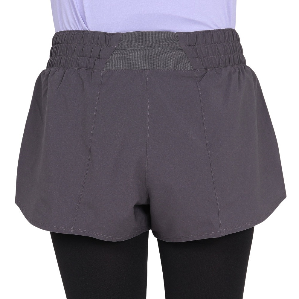 ナイキ（NIKE）（レディース）ドライフィット ワン ミッドライズ 8cm ショートパンツ インナー付き DX6011-036