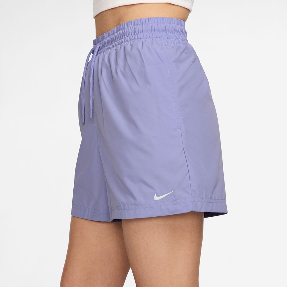 ナイキ（NIKE）（レディース）スポーツウェア クラシック ウーブン ミッドライズ ショートパンツ FV7558-533