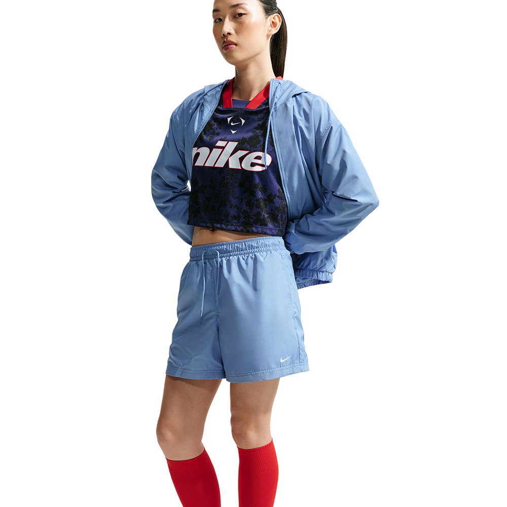 NIKEナイキ＊海外プロ着用モデル＊ハチ柄の美シルエットトップスとショートパンツ NIKEナイキ＊海外プロ着用モデル＊ハチ柄の美シルエットトップスと
