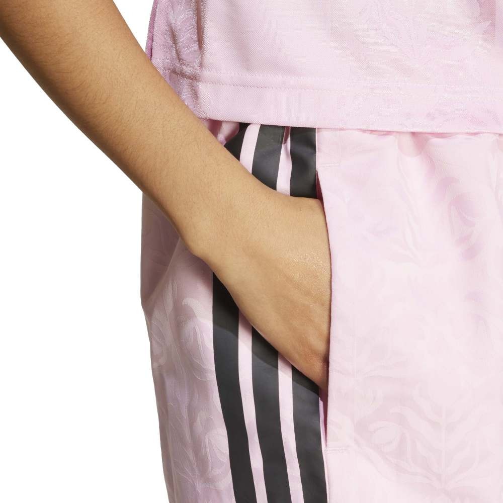 アディダス（adidas）（レディース）ティロ コモンゴール ウーブンショーツ KKP07-JL9207