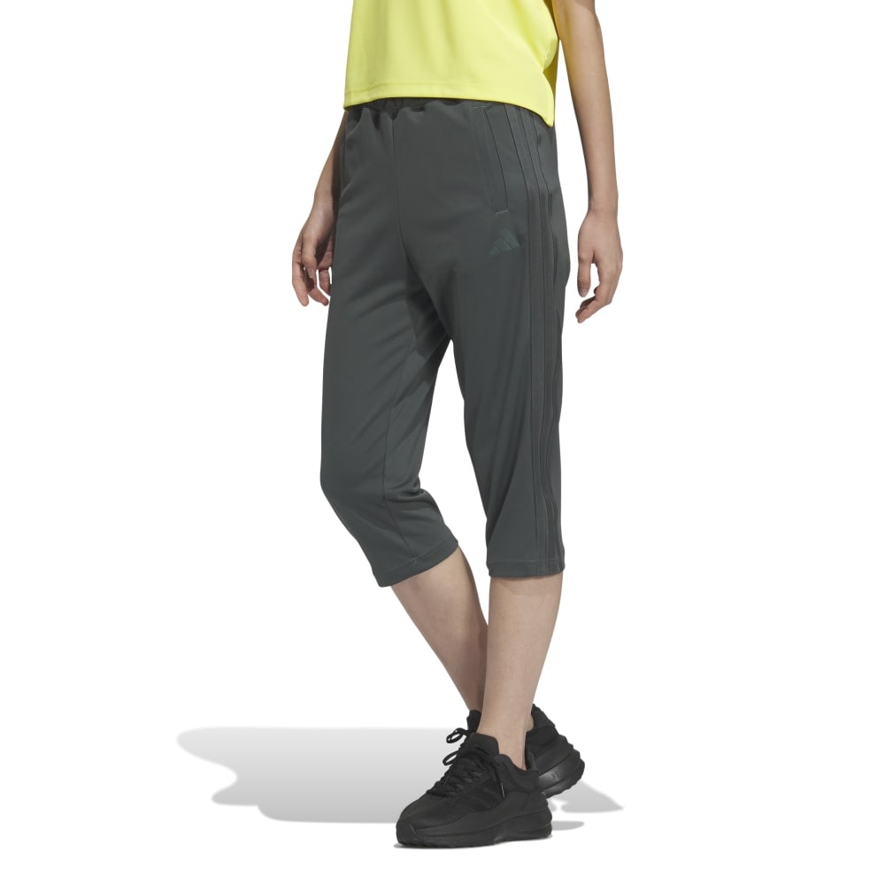 アディダス（adidas）（レディース）ニット Tero 3/4 パンツ KQD88-JP0026