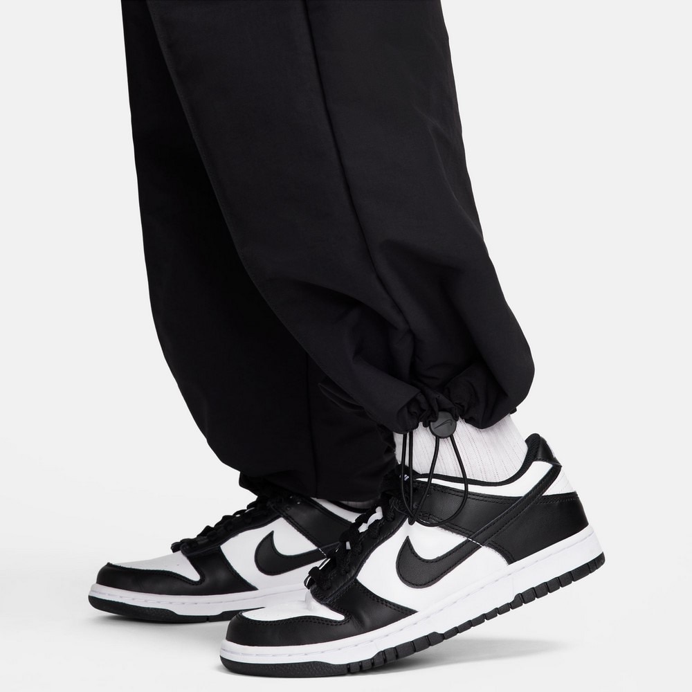 ナイキ（NIKE）（レディース）エブリシング ウーブン ミッドライズ オープンヘム パンツ FQ3589-010