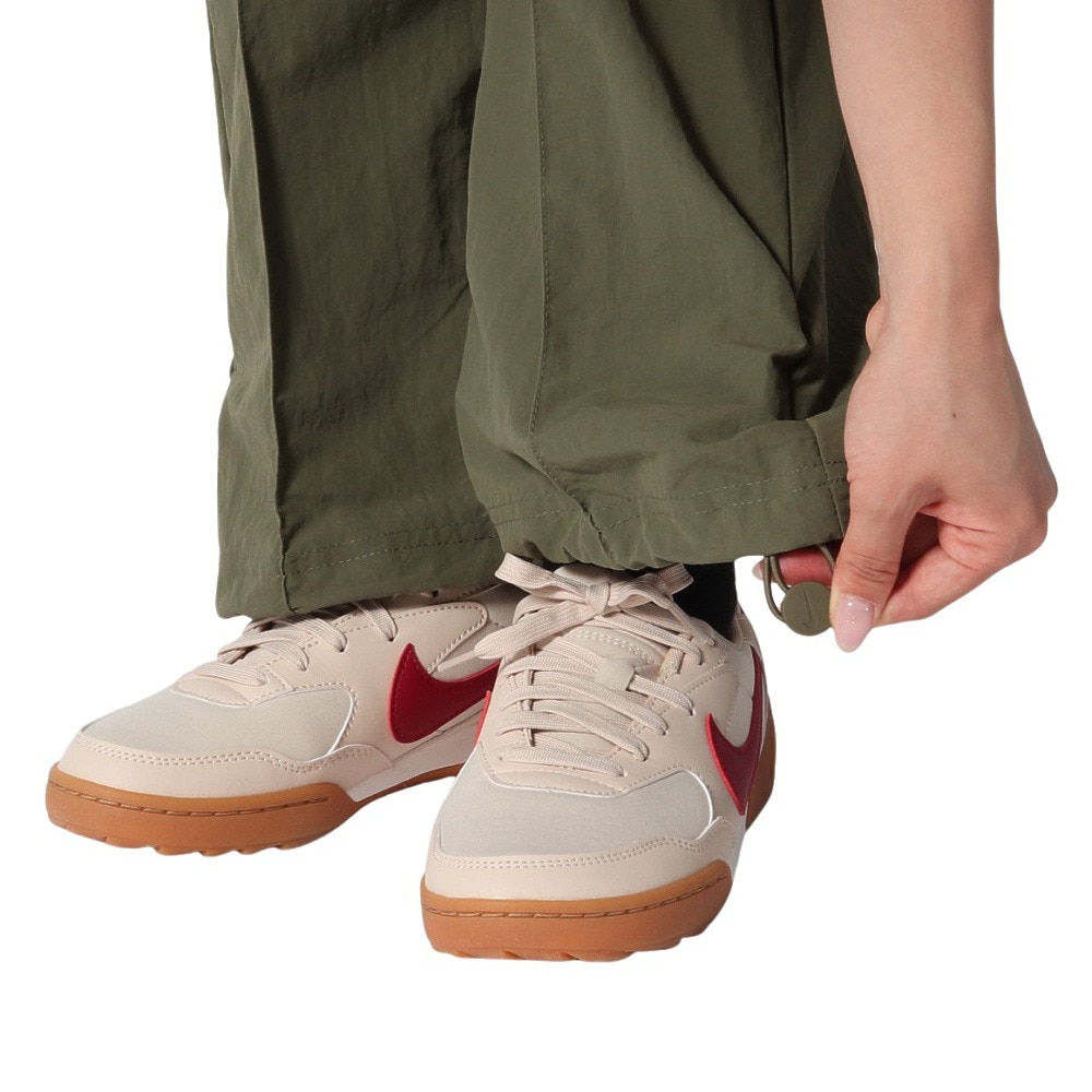ナイキ（NIKE）（レディース）エブリシング ウーブン ミッドライズ オープンヘム パンツ FQ3589-222