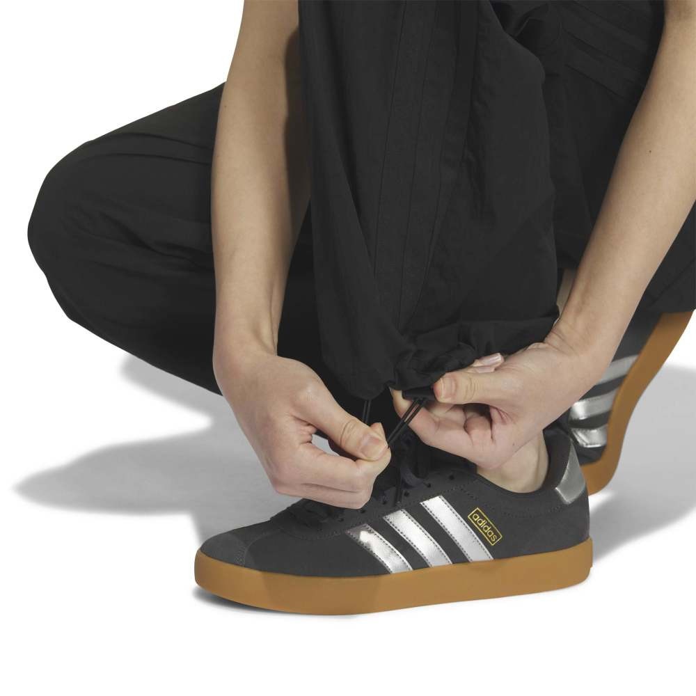 アディダス（adidas）（レディース）ルーズフィット ストレートレッグ オープンヘムパンツ DD138-KQ9265