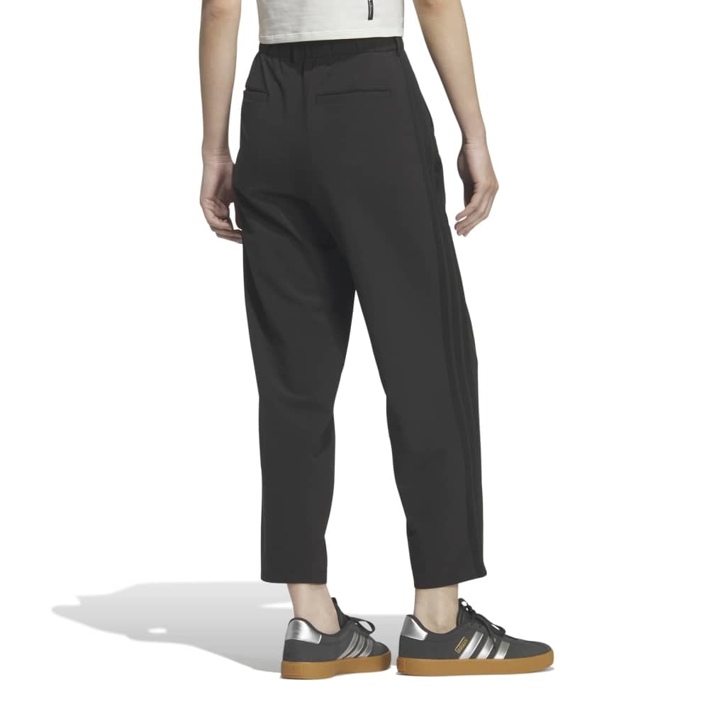 アディダス（adidas）（レディース）ルーズフィット テーパードレッグ オープンヘム パンツ MLU18-KQ9268