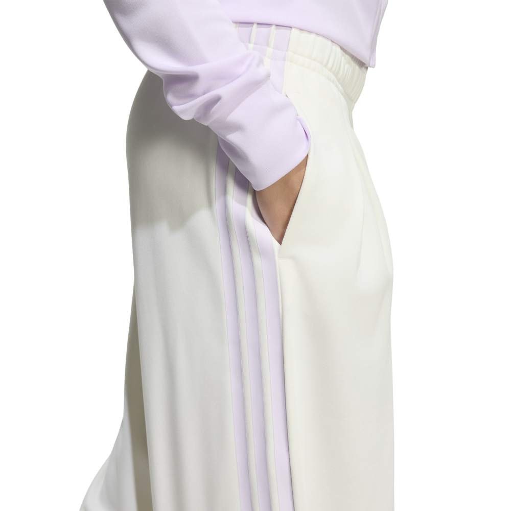 アディダス（adidas）（レディース）ティロ スリーストライプス プリーツ パンツ KKP05-KE4743