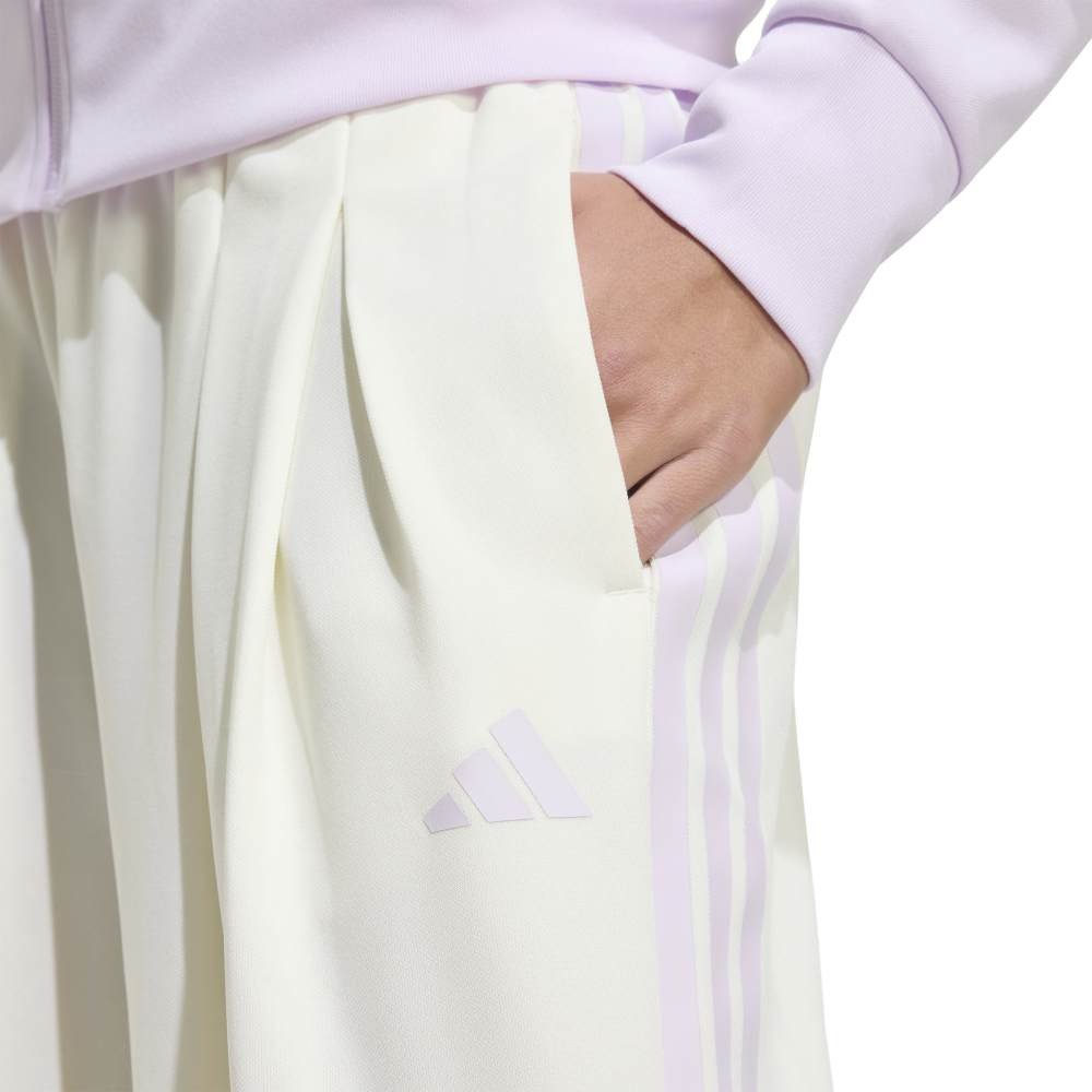アディダス（adidas）（レディース）ティロ スリーストライプス プリーツ パンツ KKP05-KE4743