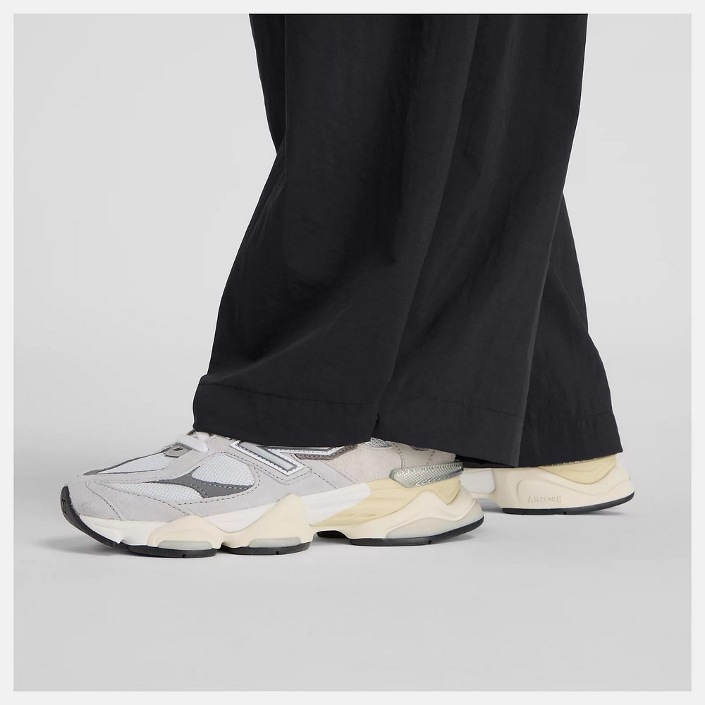 ニューバランス（new balance）（レディース）ウーブンカーゴパンツ AWP53504BK