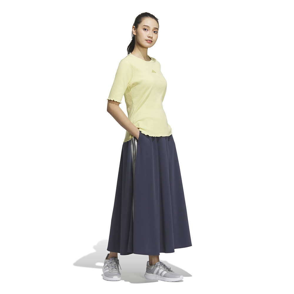 アディダス（adidas）（レディース）スリーストライプス ニットスカート KQD95-JL5096