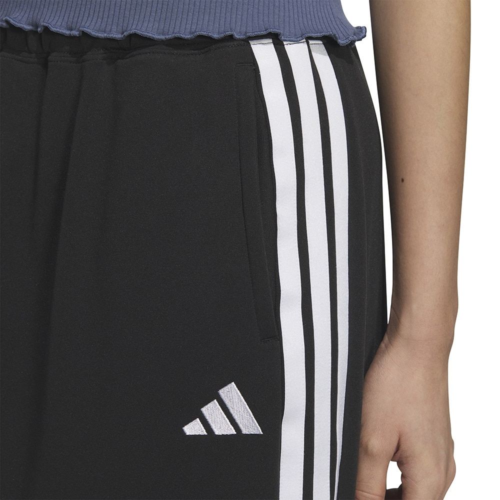 アディダス（adidas）（レディース）スリーストライプス ダブルニット Iライン スカート KRC75-JL5108