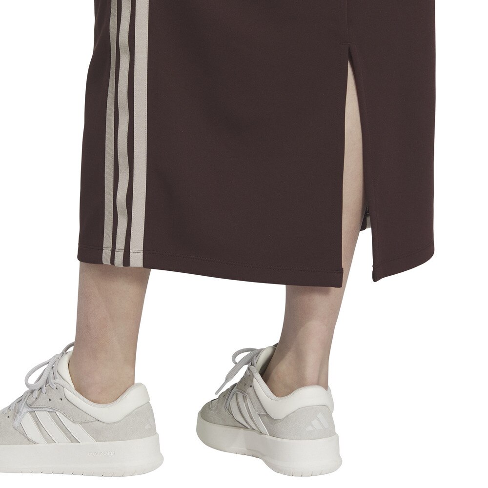 アディダス（adidas）（レディース）スリーストライプス DK アイライン スカート SW799-KA0966