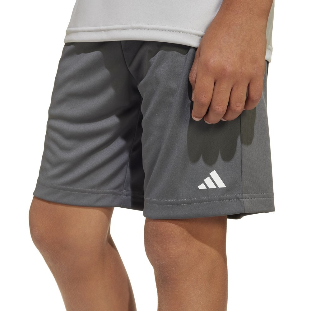 アディダス（adidas）（キッズ）ジュニア トレイン エッセンシャルズ ロゴ レギュラーフィット ショーツ JTH39-JC7676